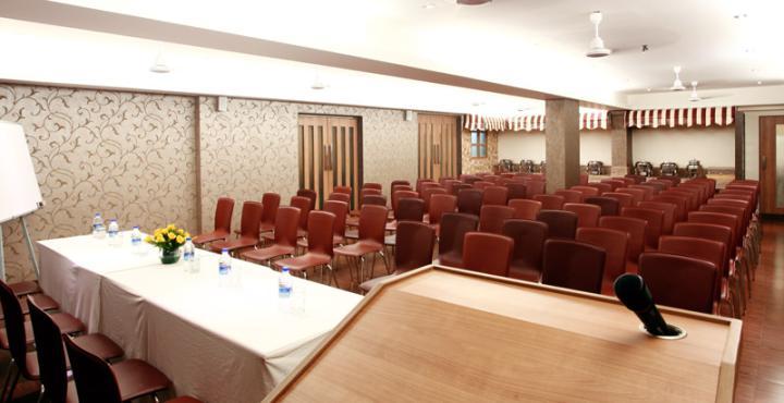 Hostel Mumbai By Maharana Inn Exterior photo