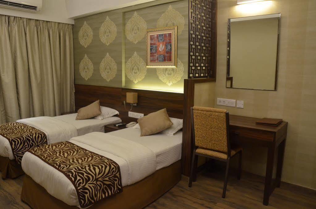 Hostel Mumbai By Maharana Inn Exterior photo
