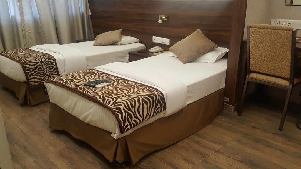 Hostel Mumbai By Maharana Inn Exterior photo