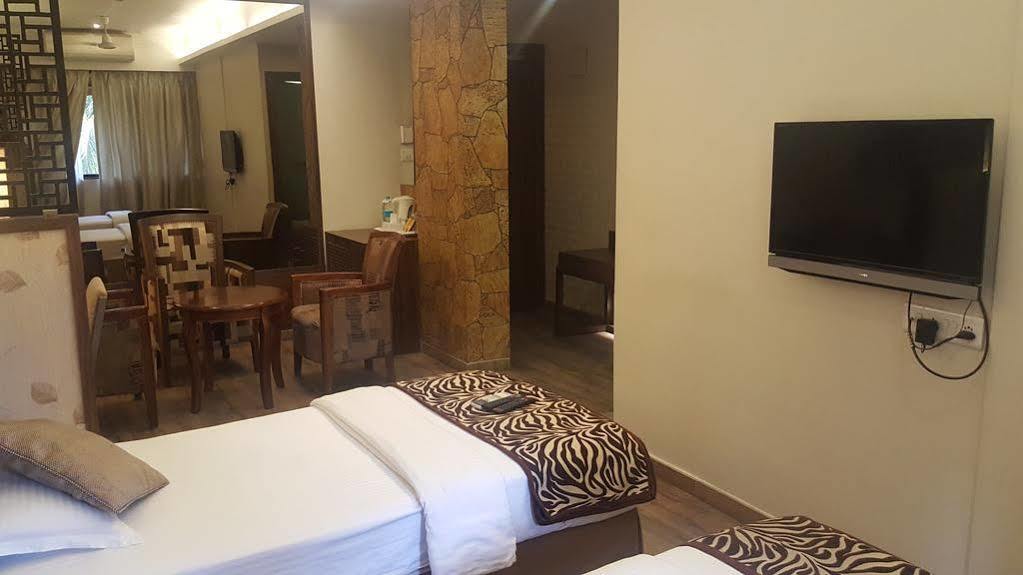 Hostel Mumbai By Maharana Inn Exterior photo